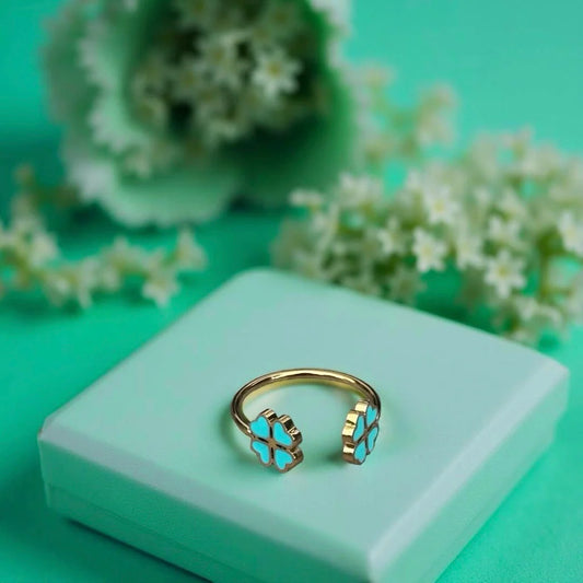 GOLD TRÈFLE RING
