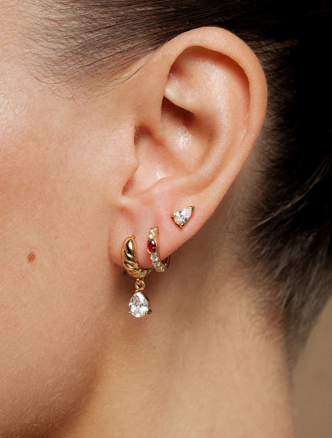 CUPID SINGLE EARRING