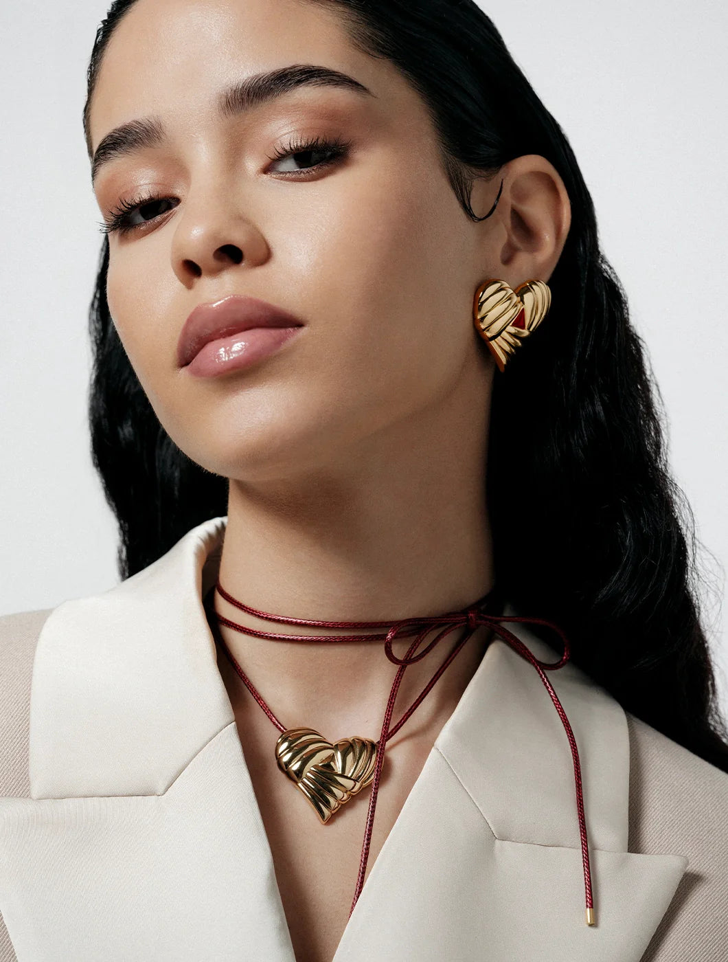 RED HEART NECKLACE